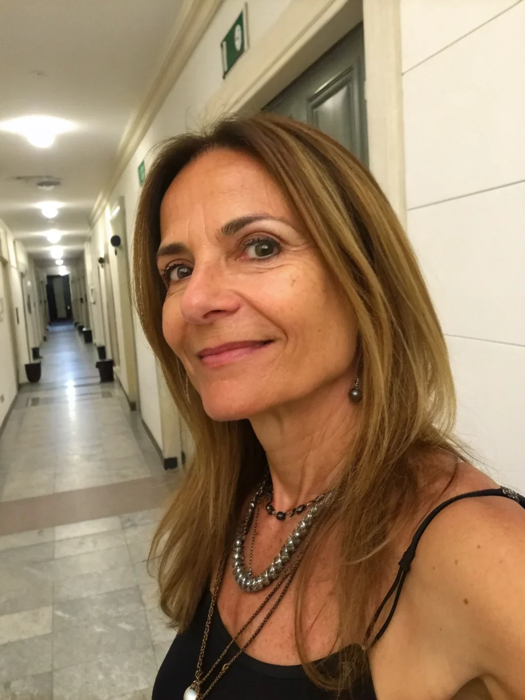 Inès
